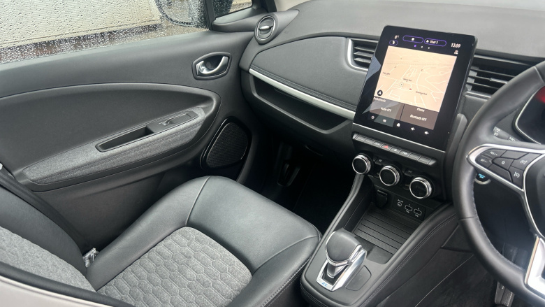 Renault Zoe 100kW Riviera Limited Edn R135 50kWh RC 5dr Auto Electric Hatchback